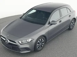 Grau Gebraucht 2020 Mercedes A180 Business Limousine | 15.999 € (Fairer Preis)