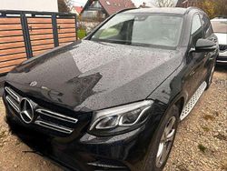 Schwarz Gebraucht 2018 Mercedes GLC220 AMG line SUV | 29.700 € (Fairer Preis)