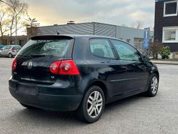 Schwarz Gebraucht 2008 VW Golf V Kleinwagen | 1.550 € (Fairer Preis)
