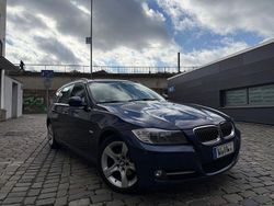 Blau Gebraucht 2011 BMW 318 Exclusive Kombi | 3.700 € (Guter Preis)