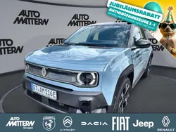 Kumulusblau mit schwarzem dac Gebraucht 2025 Renault 4 E-Tech Komfort SUV | 37.290 €