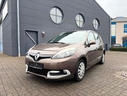 Braun Gebraucht 2013 Renault Scénic III Initiale Paris Van / Kleinbus | 6.590 € (Fairer Preis)
