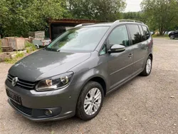 Grau Gebraucht 2013 VW Touran Life Van / Kleinbus | 4.290 € (Superpreis)