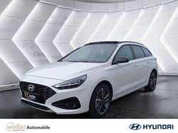 Weiß Neu 2025 Hyundai i30 Advantage Limousine | 29.990 € (Etwas zu teuer)