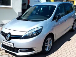 Grau Gebraucht 2016 Renault Scénic III LIMITED Van / Kleinbus | 9.400 € (Fairer Preis)