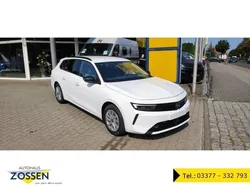 Weiss Gebraucht 2024 Opel Astra Kombi | 22.900 € (Fairer Preis)