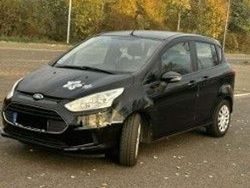 Schwarz Gebraucht 2014 Ford B-MAX Trend Van / Kleinbus | 4.500 € (Fairer Preis)