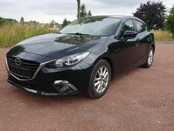 Schwarz Gebraucht 2015 Mazda 3 Center-Line Kleinwagen | 9.600 € (Guter Preis)