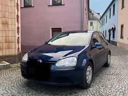 Blau Gebraucht 2005 VW Golf Limousine | 2.450 € (Guter Preis)