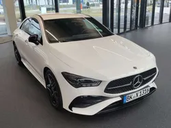 Weiß Gebraucht 2024 Mercedes CLA200 Advanced Plus Coupé | 36.900 € (Fairer Preis)