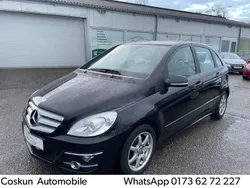 Schwarz Gebraucht 2010 Mercedes B180 Van / Kleinbus | 2.990 €