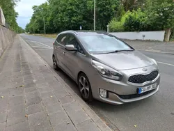 Grau Gebraucht 2013 Kia Carens Van / Kleinbus | 8.500 € (Etwas zu teuer)