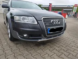 Grau Gebraucht 2006 Audi A6 Allroad Kombi | 7.000 € (Etwas zu teuer)