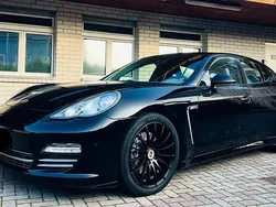 Schwarz Gebraucht 2013 Porsche Panamera 4 Platinum Edition Limousine | 20.500 € (Fairer Preis)