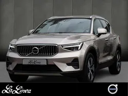 Bright dusk metallic (metallic) Gebraucht 2022 Volvo XC40 Plus SUV | 28.890 € (Fairer Preis)