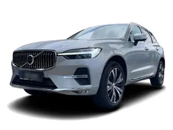 Silber Gebraucht 2023 Volvo XC60 Plus SUV | 47.649 € (Fairer Preis)