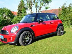 Rot Gebraucht 2011 Mini Cooper Kleinwagen | 7.900 € (Guter Preis)