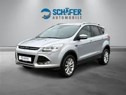 Silber Gebraucht 2016 Ford Kuga Titanium SUV | 15.950 € (Fairer Preis)