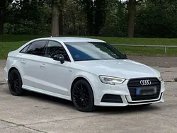 Weiß Gebraucht 2017 Audi A3 Ambiente Limousine | 14.700 € (Etwas zu teuer)