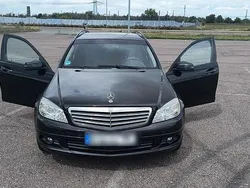 Schwarz Gebraucht 2010 Mercedes C200 Kombi | 6.000 € (Fairer Preis)