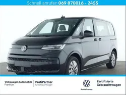 Deep black perleffekt Gebraucht 2024 VW T7 Van | 49.980 €