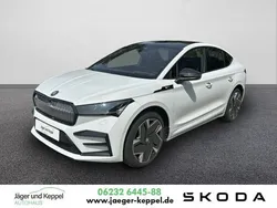 Moonweiss metallic met. Gebraucht 2023 Skoda Enyaq iV RS SUV | 47.900 € (Etwas zu teuer)