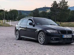 Schwarz Gebraucht 2011 BMW 335 Sport Line Kombi | 13.000 € (Fairer Preis)