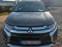 Braun Gebraucht 2018 Mitsubishi Outlander SUV | 18.000 €