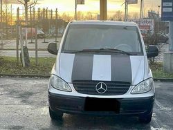 Grau Gebraucht 2004 Mercedes Vito Van | 3.500 €
