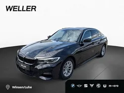 Black sapphire (schwarz) Gebraucht 2021 BMW 320 M Sport Limousine | 30.900 € (Guter Preis)