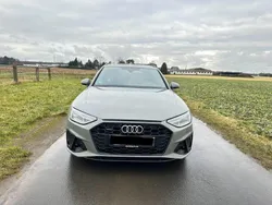 Grau Gebraucht 2020 Audi A4 S-Line Kombi | 33.000 €