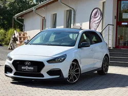 Weiß Gebraucht 2018 Hyundai i30 Limousine | 13.890 € (Superpreis)