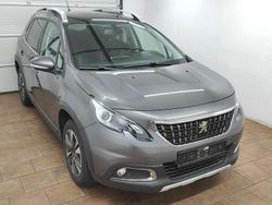 Grau Gebraucht 2019 Peugeot 2008 Allure SUV | 11.799 € (Guter Preis)