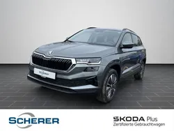 Graphitegrau metallic (metallic) Gebraucht 2024 Skoda Karoq Style SUV | 27.580 € (Superpreis)