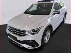Weiß Gebraucht 2022 VW Tiguan Allspace R-line SUV | 37.480 € (Etwas zu teuer)