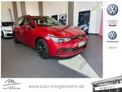 Rot Gebraucht 2023 VW Golf VIII Life Kombi | 27.989 € (Etwas zu teuer)