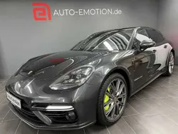 Grau Gebraucht 2018 Porsche Panamera Turbo S Sport Turismo Limousine | 87.890 € (Guter Preis)