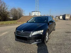 Schwarz Gebraucht 2016 Skoda Superb Ambition Limousine | 7.199 €