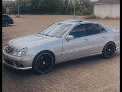 Silber Gebraucht 2004 Mercedes E320 AMG Limousine | 6.200 € (Fairer Preis)