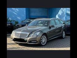 Grau Gebraucht 2011 Mercedes E350 Avantgarde Kombi | 10.500 € (Guter Preis)