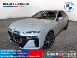 Grau Gebraucht 2024 BMW 740 M Sport Limousine | 90.950 €