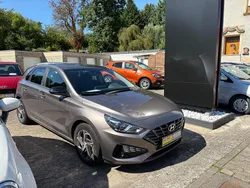 Grau Gebraucht 2021 Hyundai i30 Edition 30 Limousine | 16.490 € (Fairer Preis)