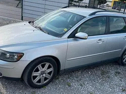 Silber Gebraucht 2006 Volvo V50 Momentum Kombi | 3.300 € (Etwas zu teuer)