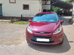Rot Gebraucht 2009 Ford Fiesta Titanium Kleinwagen | 3.200 € (Fairer Preis)