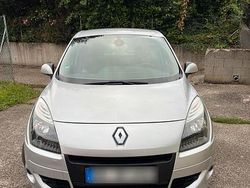 Grau Gebraucht 2011 Renault Scénic III Van / Kleinbus | 4.600 €