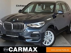 Arktikgrau brillanteffekt (metallic) Gebraucht 2021 BMW X5 Sport Line SUV | 39.900 € (Superpreis)