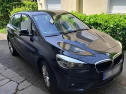 Schwarz Gebraucht 2016 BMW 218 Active Tourer Van / Kleinbus | 10.500 € (Superpreis)
