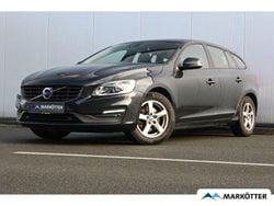 Grau Gebraucht 2015 Volvo V60 Kinetic Kombi | 9.990 € (Fairer Preis)