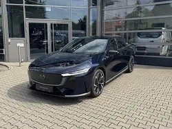 Blau Neu 2025 Mazda 6e Takumi-Line Limousine | 43.790 €