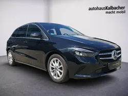 Schwarz Gebraucht 2021 Mercedes B250 Van / Kleinbus | 24.999 € (Guter Preis)